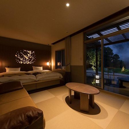 Okuhita Onsen Umehibiki Hotel Bagian luar foto