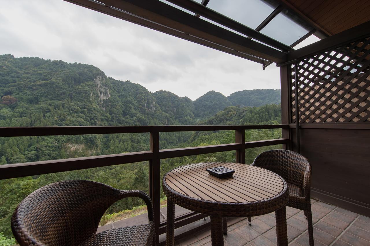Okuhita Onsen Umehibiki Hotel Bagian luar foto