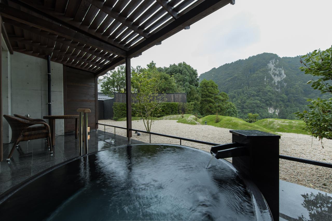 Okuhita Onsen Umehibiki Hotel Bagian luar foto