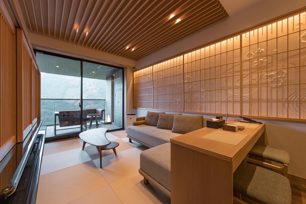 Okuhita Onsen Umehibiki Hotel Bagian luar foto