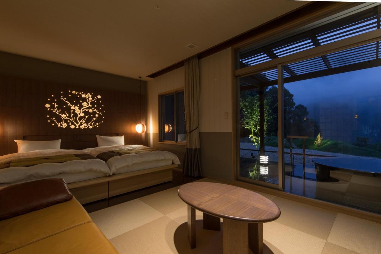 Okuhita Onsen Umehibiki Hotel Bagian luar foto