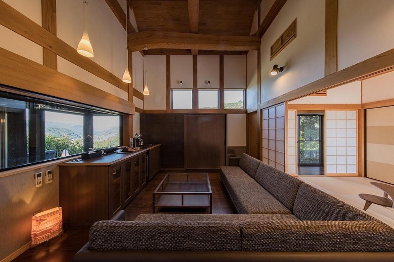Okuhita Onsen Umehibiki Hotel Bagian luar foto