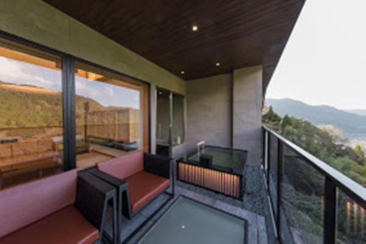 Okuhita Onsen Umehibiki Hotel Bagian luar foto