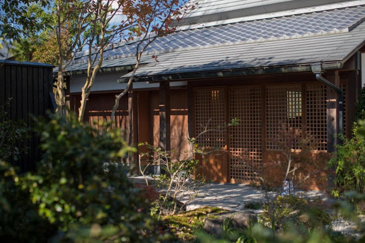 Okuhita Onsen Umehibiki Hotel Bagian luar foto