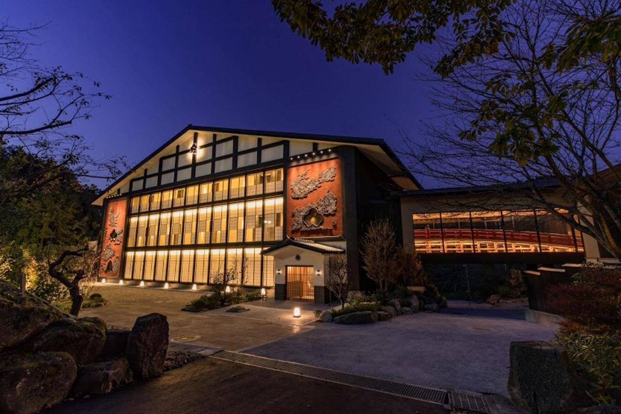 Okuhita Onsen Umehibiki Hotel Bagian luar foto